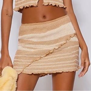 Tiger Mist Nude and White Mini Knit Skirt Size Small